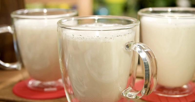 نوشیدنی وایت هات چاکلت