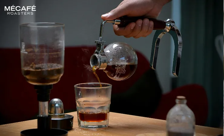 تهیه قهوه با سایفون