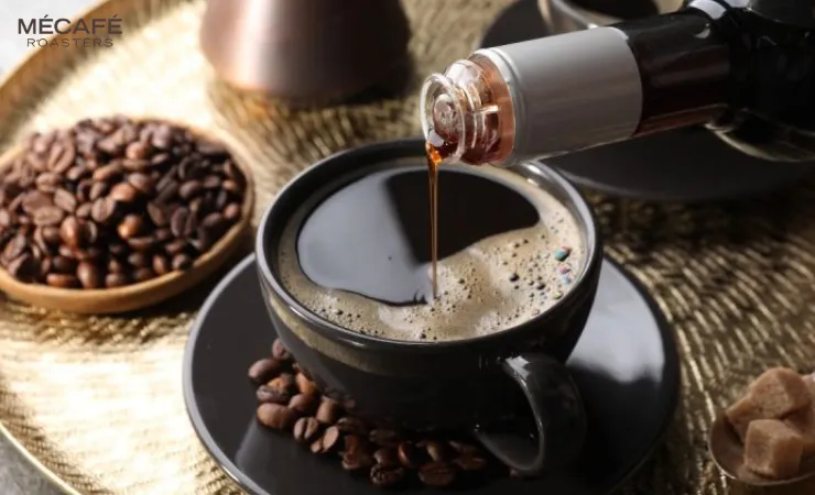 اضافه کردن سیروپ قهوه به لانگو و امریکانو