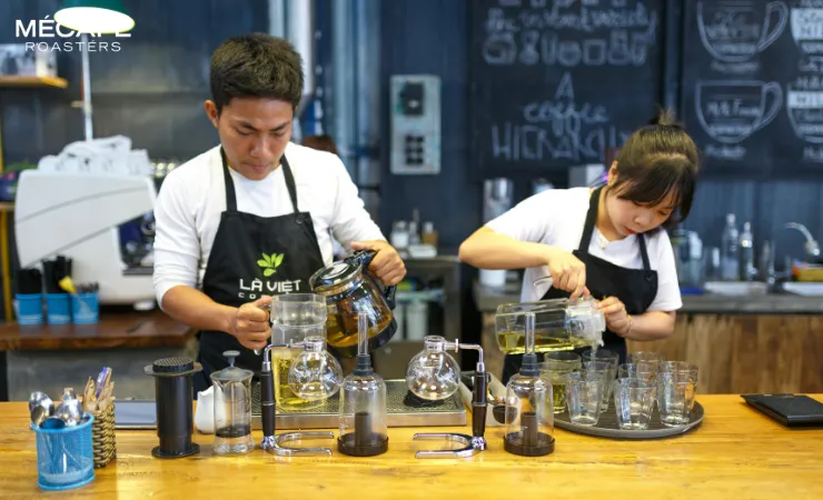 فرق باریستا و بارتندر چیست؟